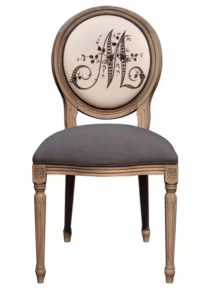 Стул "Медальон" Монограмма М