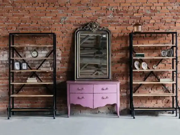 Комод розовый Флоранс в интерьере в стиле лофт
