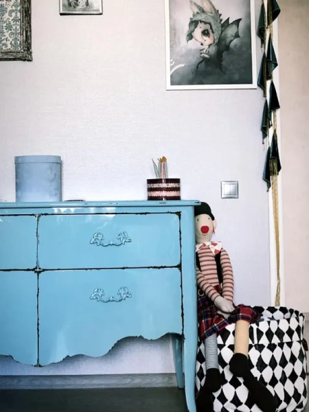 Комод голубой Флоранс в интерьере